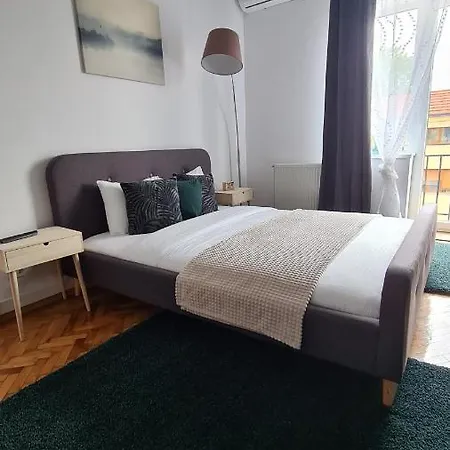 Bulevard Apartments Satu Mare Exterior photo