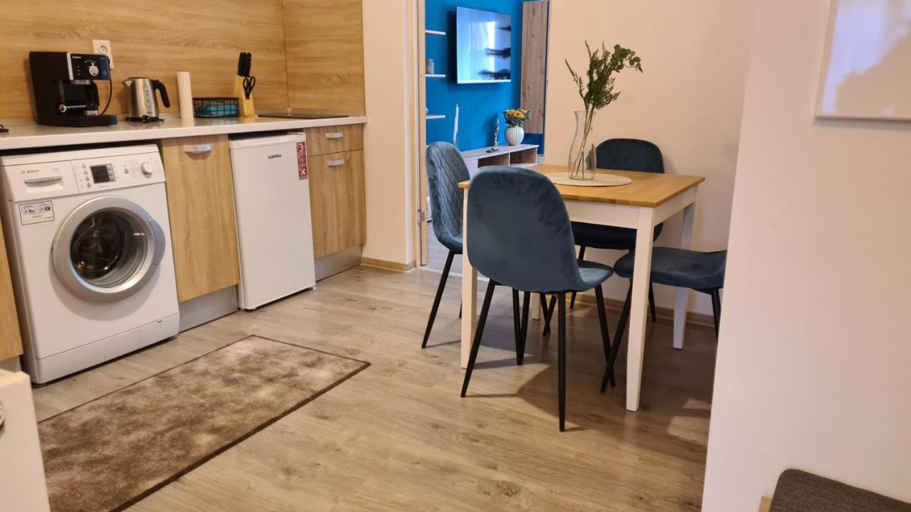 Bulevard Apartment *